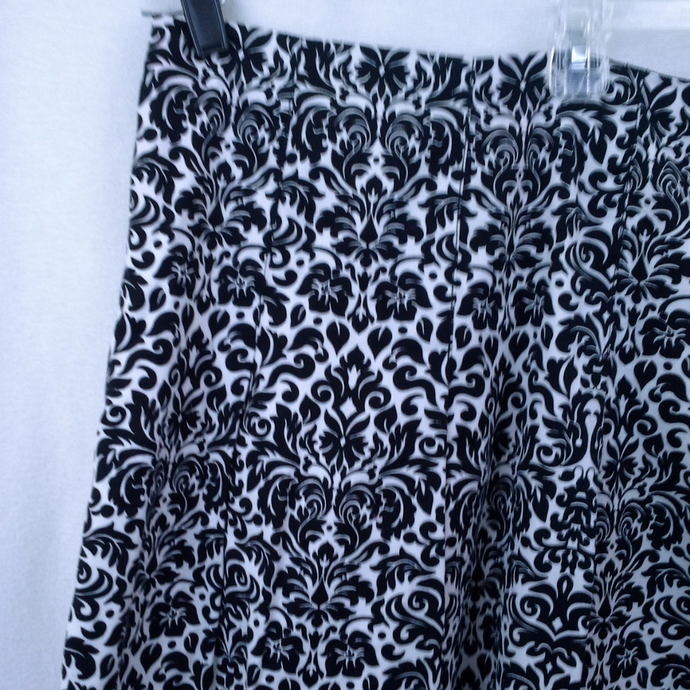 Charter Club skirt 20W Black white Contrast hem - Picture 3 of 7